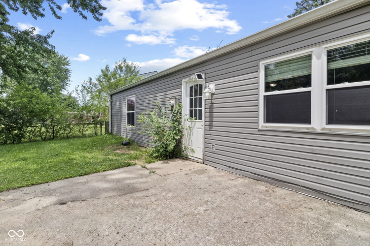Listing Image 33