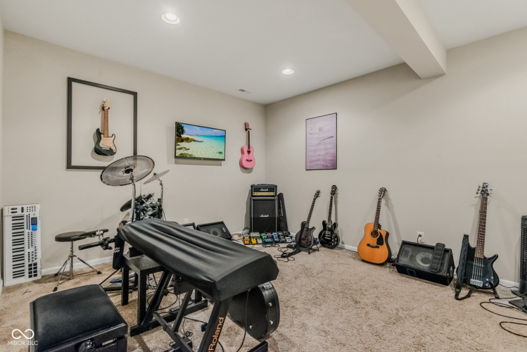 Listing Image 58