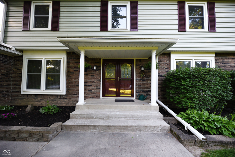 Listing Image 5