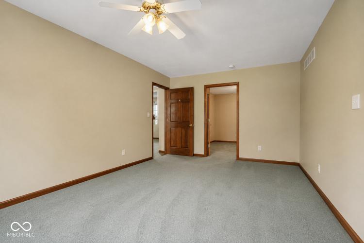 Listing Image 57