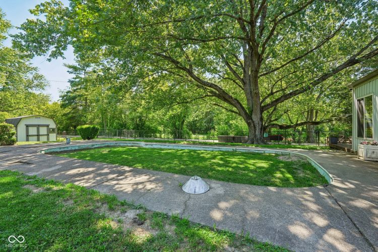 Listing Image 64