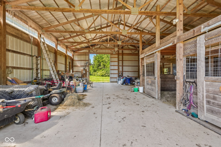 Listing Image 77