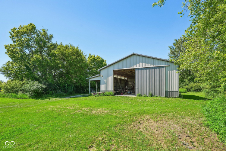 Listing Image 80