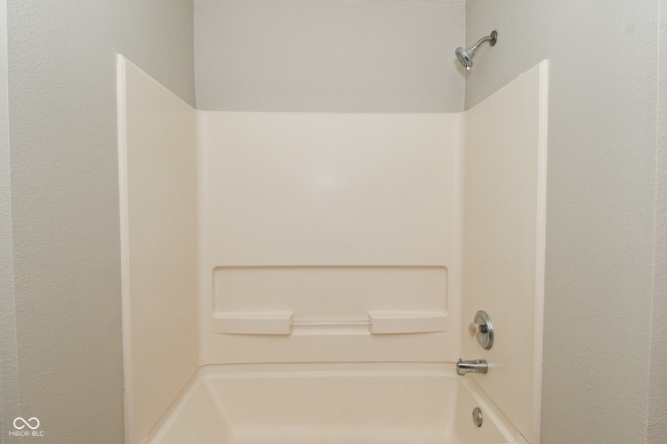 Listing Image 26