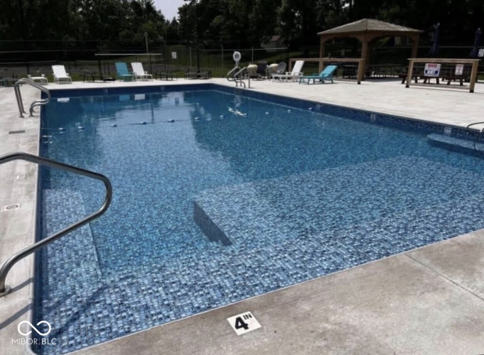 Listing Image 52
