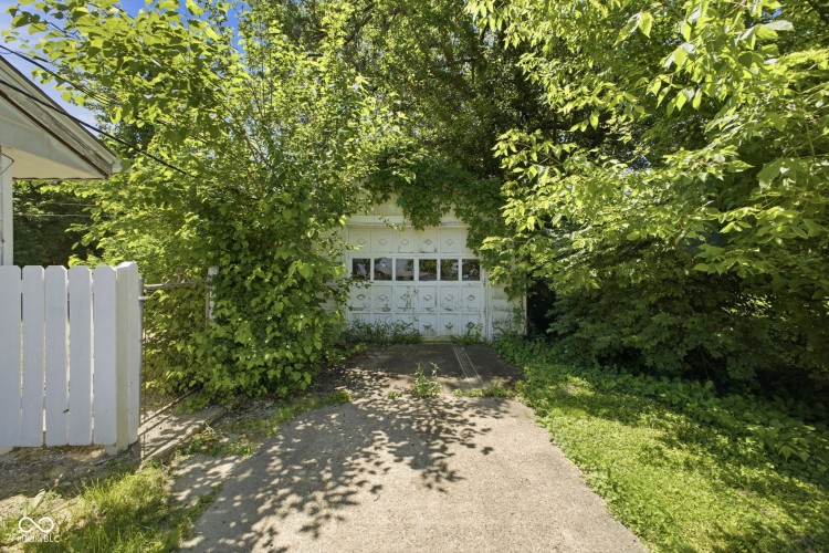 Listing Image 23