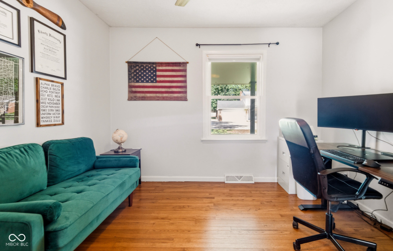 Listing Image 21
