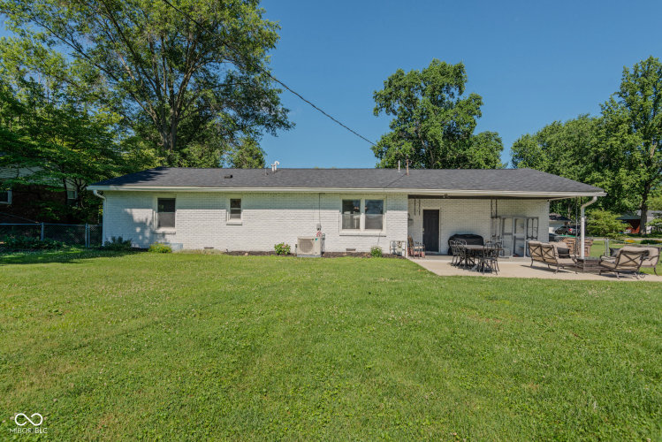 Listing Image 28