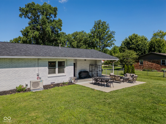 Listing Image 29