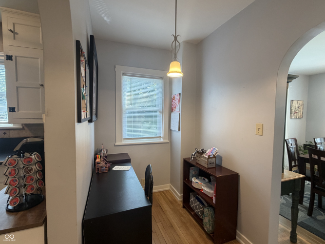 Listing Image 19