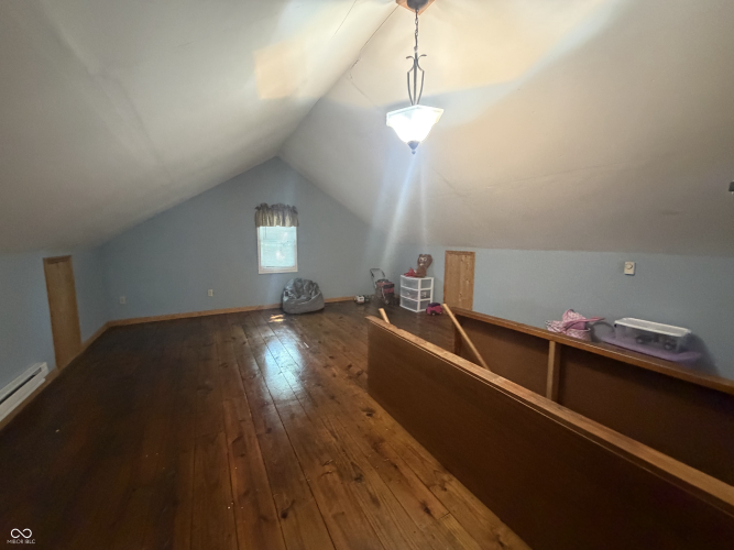 Listing Image 28