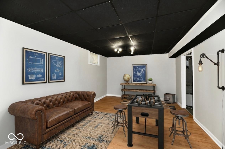 Listing Image 19