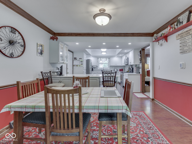 Listing Image 16