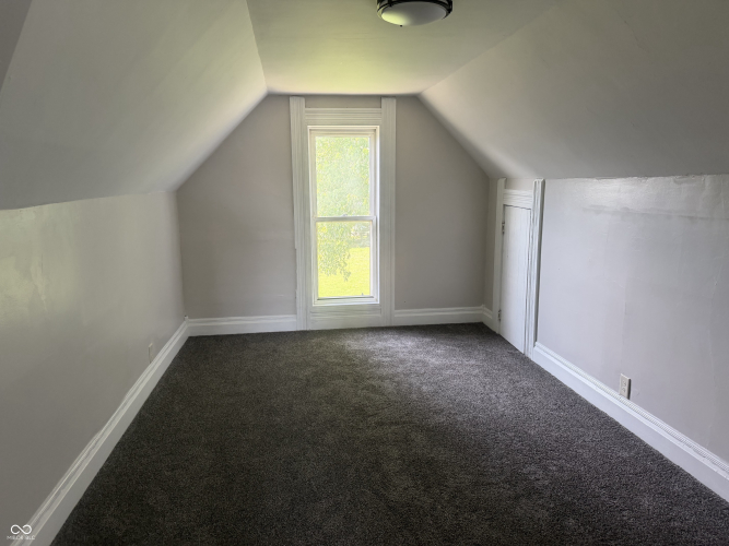 Listing Image 45