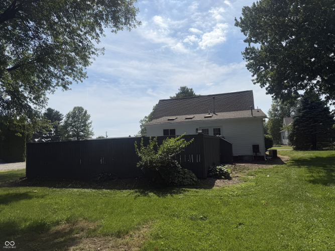 Listing Image 6
