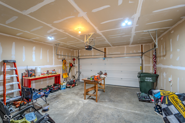 Listing Image 17