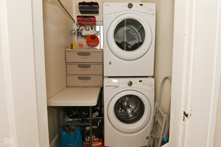 Listing Image 19