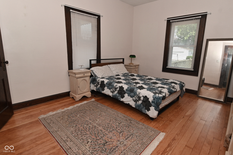 Listing Image 25