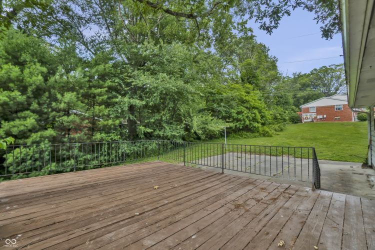 Listing Image 5