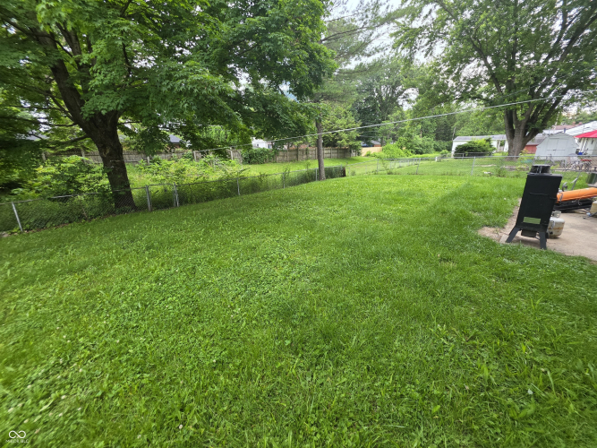 Listing Image 8