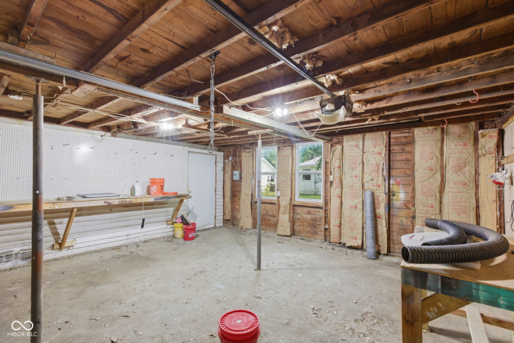 Listing Image 43