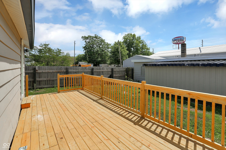 Listing Image 24