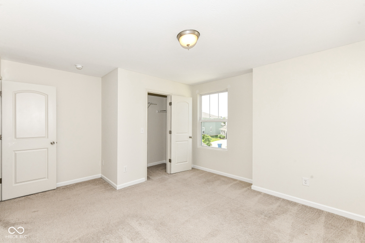 Listing Image 39