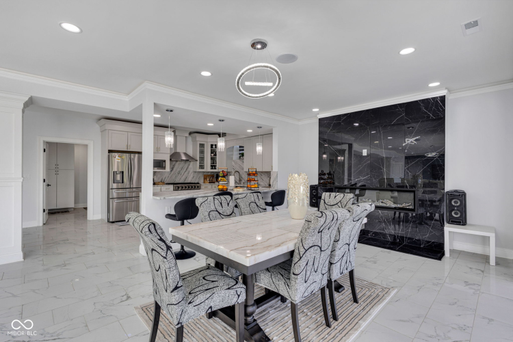 Listing Image 101