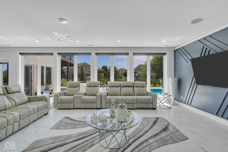 Listing Image 107