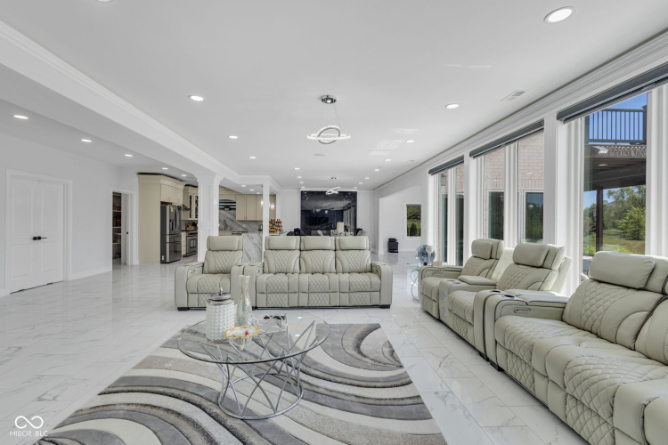 Listing Image 109