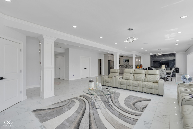 Listing Image 110