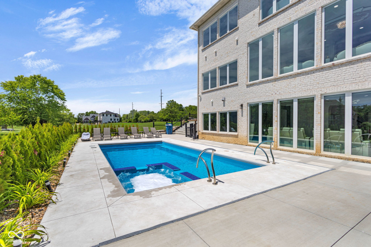 Listing Image 120