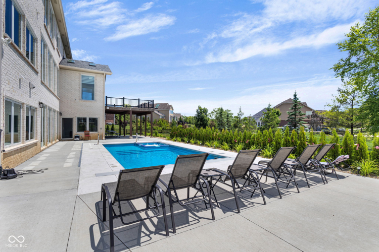 Listing Image 123