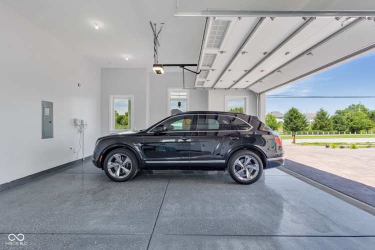 Listing Image 139