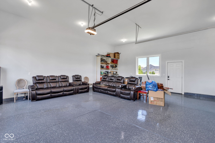 Listing Image 140