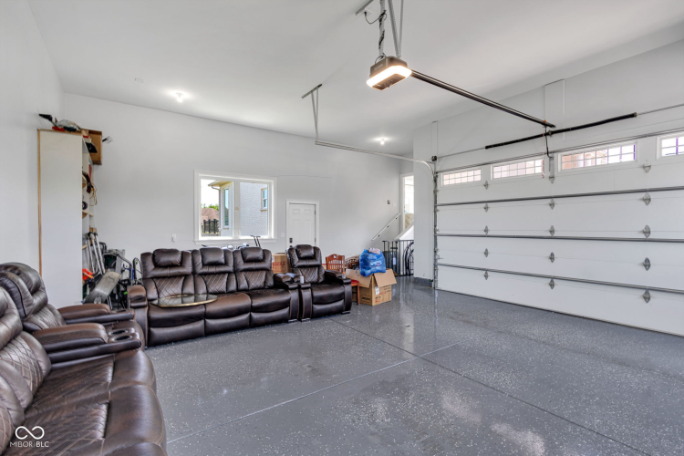 Listing Image 141