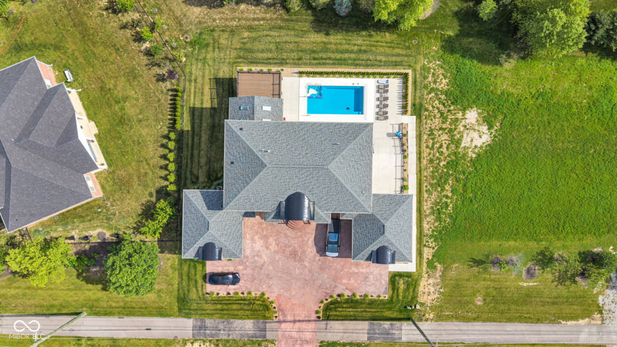 Listing Image 174