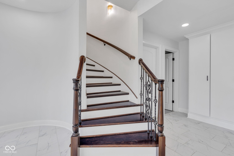 Listing Image 86