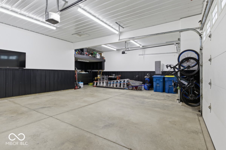 Listing Image 52