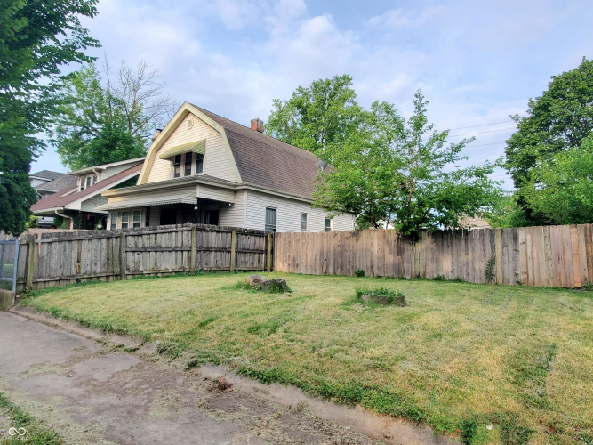 Listing Image 3