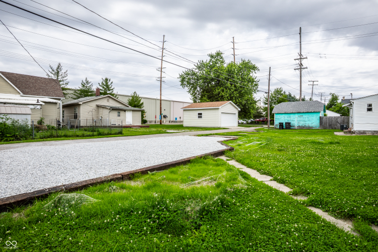 Listing Image 17