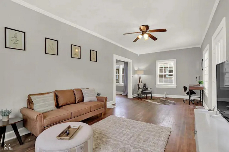 Listing Image 6