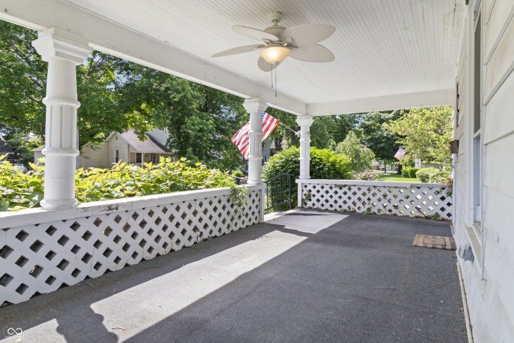 Listing Image 5