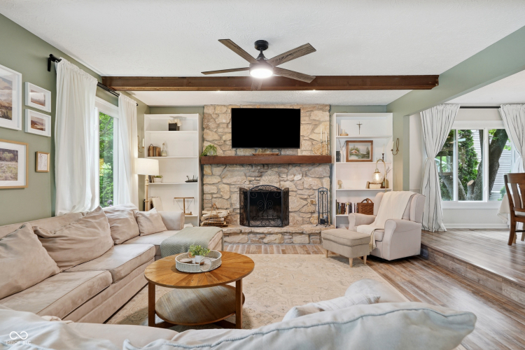 Listing Image 19