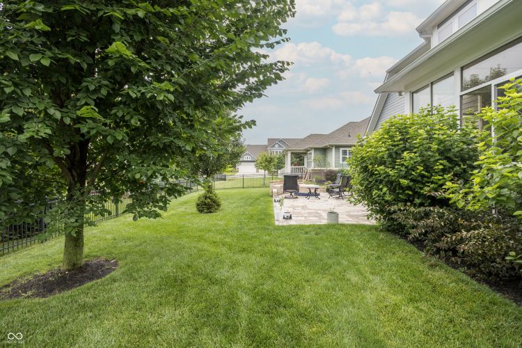 Listing Image 64