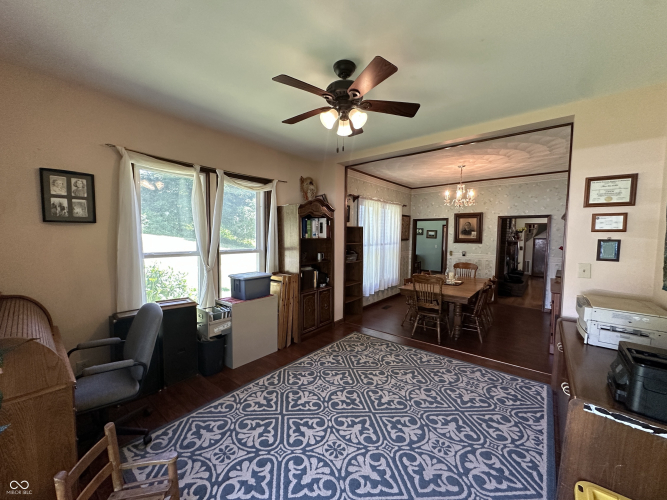 Listing Image 38