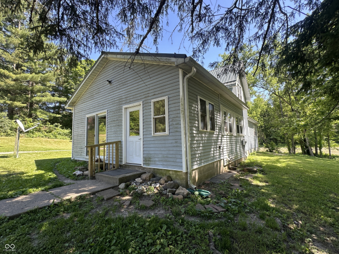 Listing Image 6