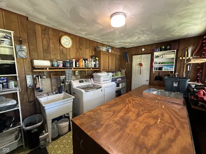 Listing Image 54