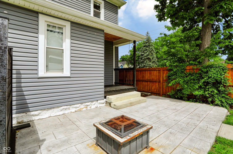 Listing Image 50