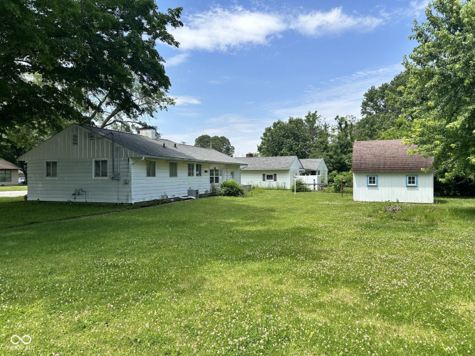 Listing Image 4